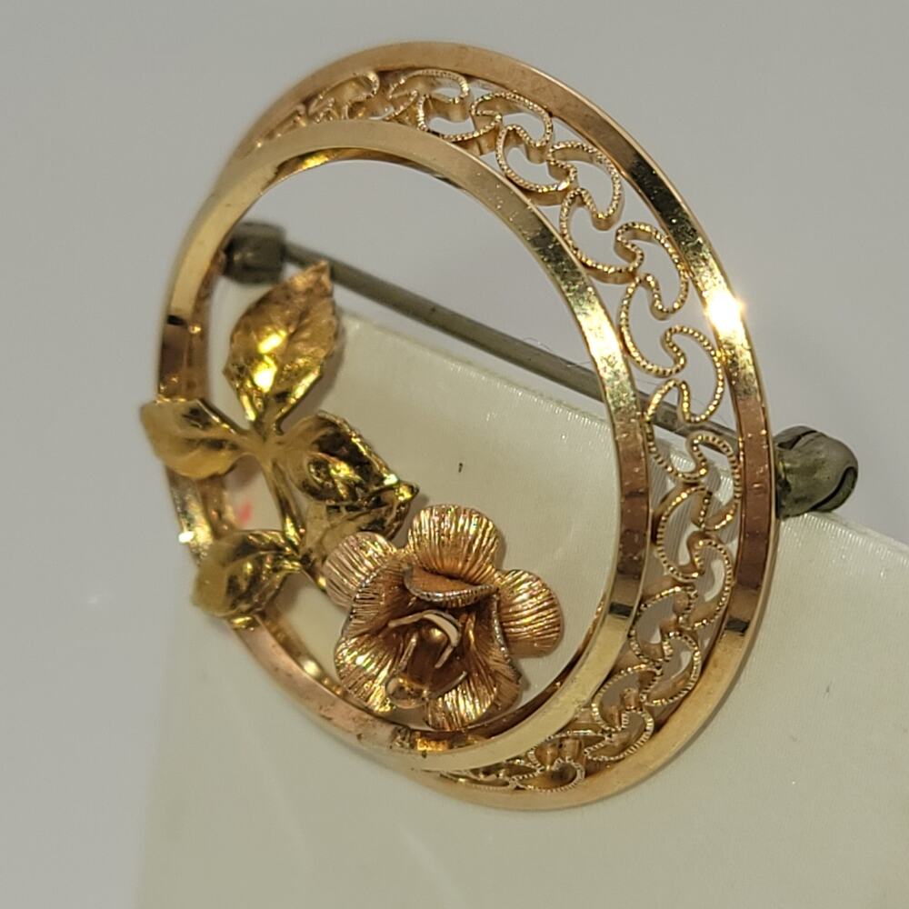 Vintage Krementz 14K Gold Overlay Rose Circle Brooch Pin - Picture 5 of 9